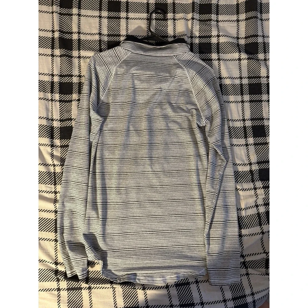 Under Armour Striped Collared Long Sleeve Pullover Lightweight Men's Activewear
